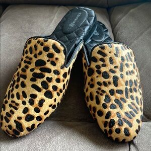 Leopard Patterned Slip-On Shoes